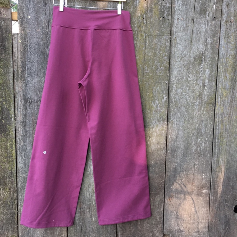 Lululemon extreme flare yoga pants size 10